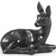 Buderus-Kunstgußfigur "Liegendes Reh", Eisen schwarz, im Boden Buderus-Plakette, H. 9,5 cm - photo 1