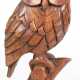 Figur "Eule auf Ast sitzend", Holz vollplastisch geschnitzt, auf runder Holzplinthe, H. 30,5 cm - фото 1