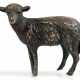Kleine Bronze-Figur "Schaf", dunkel patiniert, H. 5,5 cm, L. 6 cm - photo 1