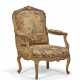 A FRENCH GILTWOOD FAUTEUIL - photo 1
