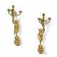 A PAIR OF CHARLES X ORMOLU FOUR-BRANCH WALL-LIGHTS - Foto 1