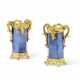 PAIRE DE VASES D’ÉPOQUE LOUIS XV - photo 1