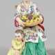 Japanerin mit Obstschale und Kind - photo 1