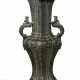 Beindruckende und große Gu-Vase mit zwei Drachen - фото 1