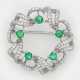 Feine Kranz-Brillantbrosche mit Smaragden - photo 1