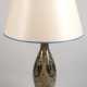 Tisch-Lampe, 2-flammig, vasenförmiger Keramikfuß mit Messing-Standring, beiger Schirm, Ges.-H. 62 cm, Dm. 37 cm - photo 1