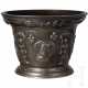 Bedeutender, großer Apothekenmörser mit Bildnis Ludwigs XIV., datiert 1692 - Foto 1