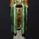 'Sancai'-farben glasierter stehender Hofbeamter aus Irdenware - Foto 1