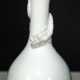 Dehua-Vase in Flaschenform mit plastischem Chilong - Foto 1