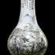 Vase aus Porzellan mit polychromem Dekor eier Klause im Wald - photo 1