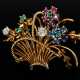 Midcentury Gelbgold 585 Nadel "Blumenkorb" mit Brillanten (zus. ca. 0.44ct/P1-3/TCR), Rubinen, Smaragden und Saphiren, 11,2g, 4,3x3cm - фото 1