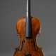 Deutsche Geige mit Koffer, innen handschriftlich bez. "A.G.T. Nachgearbeitet Flensburg 19.4.1921 Jorgen(?) Schulz", am Wirbelkopf gestempelt "Conservatory Violin", geteilter und geriegelter Boden, De… - фото 1