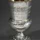 Biedermeier Pokalbecher mit Blattfriesen und Gravur "Dem hochverehrten Jubelpaare G. Henschel und F. Henschel am 28. Juli 1829", MZ: Georg Friedrich Weigel (Meister ab 1816), Kassel, Silber innen vergoldet, 323… - photo 1
