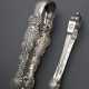 2 Diverse Biedermeier Zuckerzangen in verschiedenen Dekoren, 1x dat. 1835, Silber, 90g, L. 14,3/16cm - photo 1