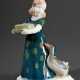 Rosenthal Gruppe "Entenmaid", Porzellan polychrom staffiert, Entw.: Albert Caasmann 1913, Modellnr.: 256, Sockel sign., grüne Stempelmarke, Kunstabteilung "Selb Bavaria", H. 13,2cm, min. best. - Foto 1