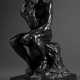 Rodin, Auguste (1840-1917) "Der Denker", Kunstbronze, 90/998, Nachguss Royal Art Galerie, H. 39,8cm (m. Sockel) - photo 1