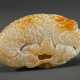 Figürliche chinesische Jade Schnitzerei "Fisch und Fledermaus", 4,5x7,5cm - photo 1