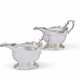 A PAIR OF GEORGE II SILVER SAUCEBOATS - Foto 1