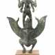 Vishnu auf Garuda Indien, 19. Jh., Bronze, vollpla… - photo 1