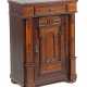 Ulmer Halbschrank 19. Jh., Eiche, Nussbaum, Esche … - photo 1