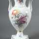 Henkelvase mit Blumendekor Ludwigsburg, nach 1948,… - photo 1