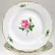 2 Meissen-Teller, Rote Rose mit Goldrand, Neuer Ausschnitt, 1. Wahl, Dm. 20 cm - photo 1
