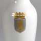 KPM-Vase, Schauseite mit Berliner Wappen in Gold und Silber, Goldrand, blaue Zeptermarke und roter Reichsapfel, H. 39,5 cm - Foto 1