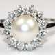 Ring, 750er WG, besetzt mit 1 Perle, Dm. 0,8 cm, die von 12 Brillanten von zus. ca. 0,48 ct. umrandet wird, Ges.-Gew. 5,04 g, RG 61,5 - photo 1