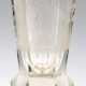 Freimaurer-Glas, sogen. Freimauererkanone, dat. 11.4.93, auf sechskantigem, massivem Fuß, konische sechskantige Kuppa mit gravierten und geätzten Freimaurersymbolen, H. 14 cm - Foto 1