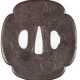 Tsuba, Japan 19. Jh., Eisen, Stichblatt für Schwert, 8,5x7,8 cm - photo 1