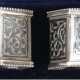 Paar Serviettenringe, Rußland, 84 Zol. Silber, punziert, ca. 37 g, 8-kantige, abgeflachte Form mit Niellodekor, im Etui - фото 1