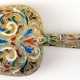Zuckerschaufel, Rußland um ca. 1910, Silber (geprüft), Laffe vergoldet, polychrom ornamental emailliert, Gebrauchspuren, L. 9,4 cm - photo 1