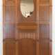 Flurgarderobe, um 1900, Eiche mit Messing-Stangen und 6 -Haken, mit Hutablage und Schirmhalter, 200x112x25 cm - фото 1