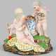 Figurengruppe Amoretten mit Opferaltar Auf oval ge… - фото 1