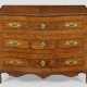 Große Barock-Kommode Nussbaum, furniert sowie Einl… - photo 1