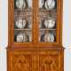 Barock-Vitrinenschrank Nussbaum, furniert und teil… - photo 1