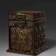 A RARE GURI LACQUER SEAL CHEST - Foto 1