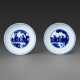 A PAIR OF BLUE AND WHITE `FIGURAL` DISHES - фото 1