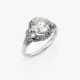 A ring with an old-European-cut diamond of approx. 2 ct. and diamonds - photo 1