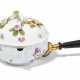 Meissen, Saucenpfännchen mit Blumendekor - photo 1