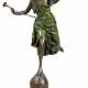 Bronze-Figur "La Renomee", nach Louis-Ernest Barrias, z.T. grün gefaßt, Wiener Gießermarke "Amphore mit AB", H. 31 cm, auf rundem schwarzem Steinsockel, Ges.-H. 37,5 cm - photo 1