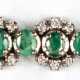Smaragd-Brillant-Armband, 585er WG, Schauseite besetzt mit 13 oval facettierten Smaragden und 36 Brillanten von zus. ca. 0,72 ct., Steckschloss mit Sicherheitsacht, Ges.-Gew. 18,14 g, L. 17,5 cm - Foto 1
