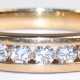 Brillant-Ring, 585er GG, in der Schiene 9 Brillanten von zus. ca. 0,45 ct., Ges.-Gew. 3,99 g, RG 58 - photo 1