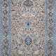 Teppich, hellgrundig, mit Tier- und Blumenmuster, signiert, 109x181 cm - photo 1