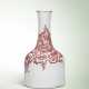 A FINE RARE COPPER-RED DECORATED ‘PHOENIX’ MALLET-SHAPED VASE, YAOLINGZUN - Foto 1