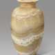 AN EGYPTIAN-STYLE ALABASTER JAR - Foto 1 AN EGYPTIAN-STYLE ALABASTER JAR - Foto 1