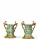 PAIRE DE VASES DE STYLE LOUIS XV - photo 1