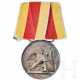 Silberne Verdienstmedaille des Militär-Karl-Friedrich-Verdienstordens - фото 1