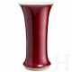 Kupferrot glasierte Vase, China, wohl 17./18. Jhdt. - photo 1