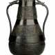 Vase aus Bronze im archaischen Stil - Foto 1